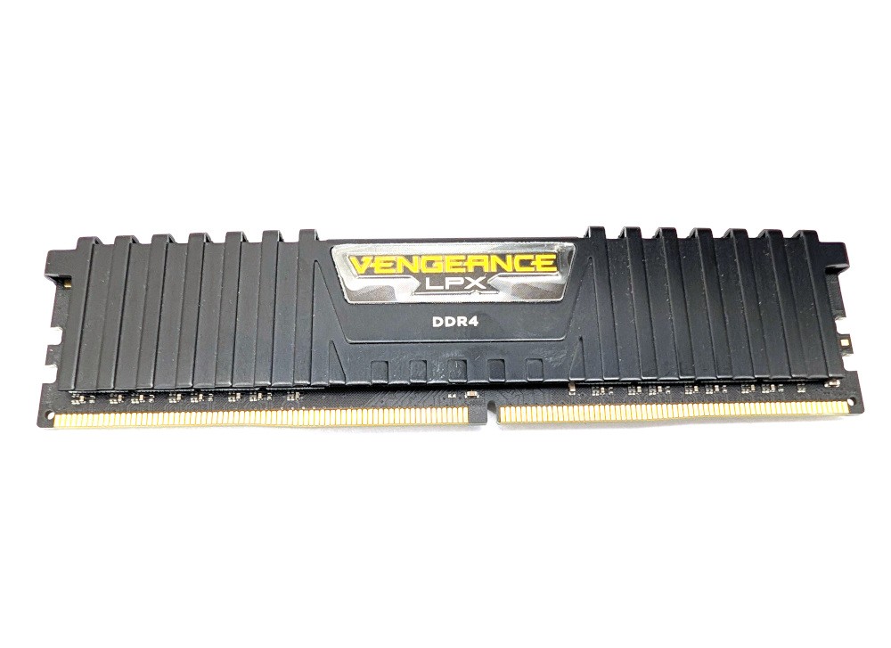 4GB Corsair Vengance CMK8GX4M2C3000C16 DDR4 3000MHz VER 3.20 Memory Memory