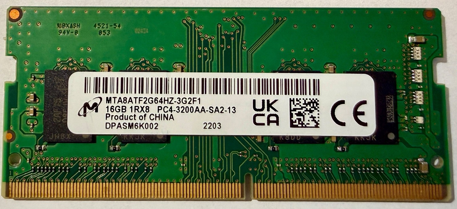 Micron 16GB (1x16GB) DDR4-3200 PC4-25600 260-Pin SODIMM MTA8ATF2G64HZ-3G2F1