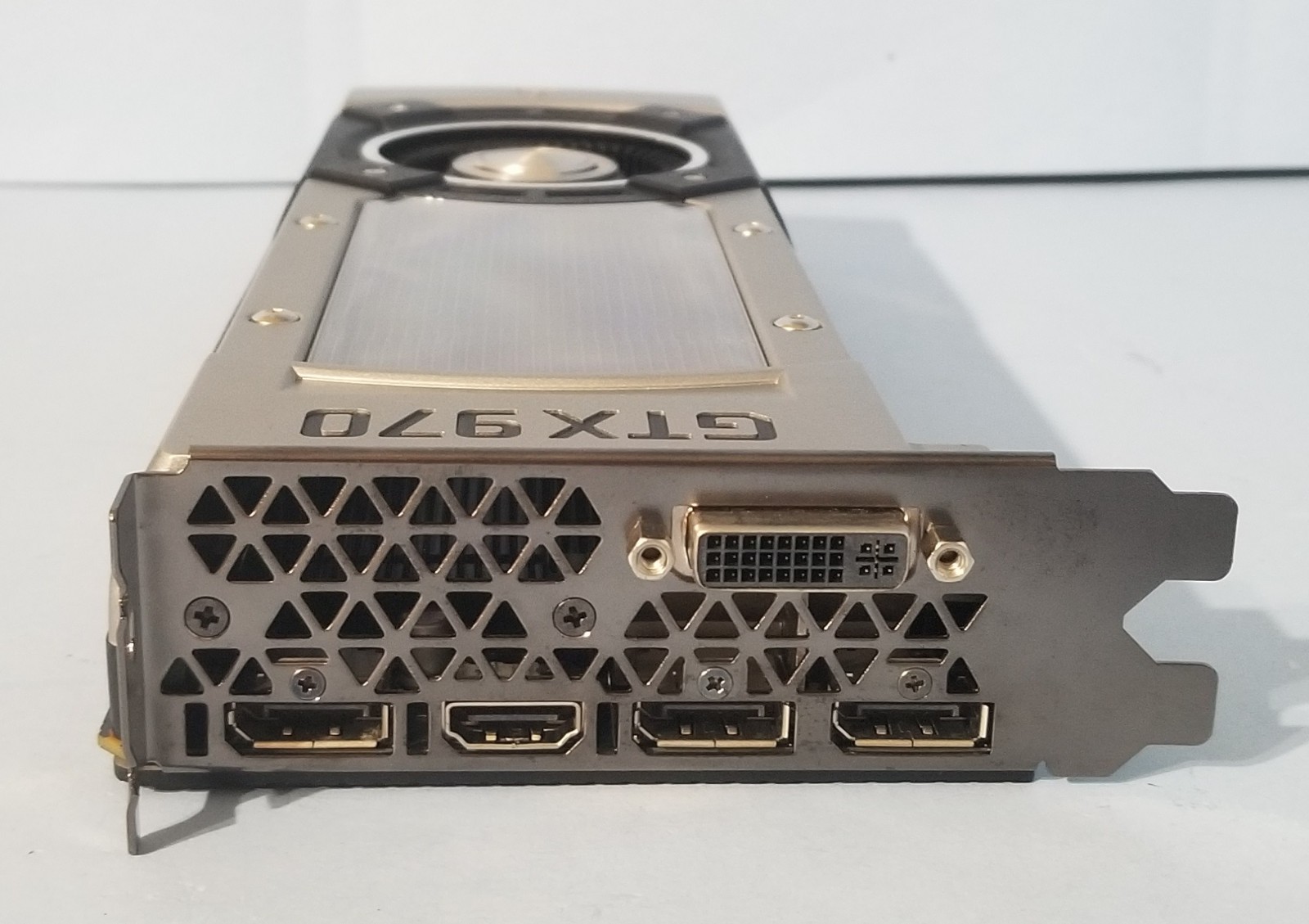 NVIDIA GeFORCE GTX 970 4GB GDDR5 Video Card (900-1G401-2510-000)