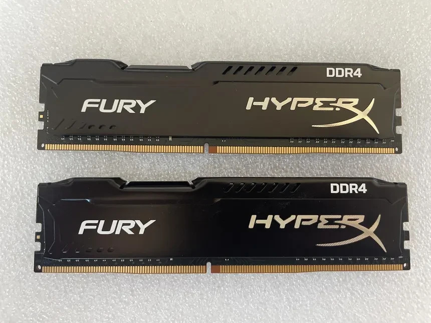 16GB (8GB 1G x 64-Bit x 2 pcs.) DDR4-2133 SDRAM CL14 288-P DIMM HX421C14FB2K2/16