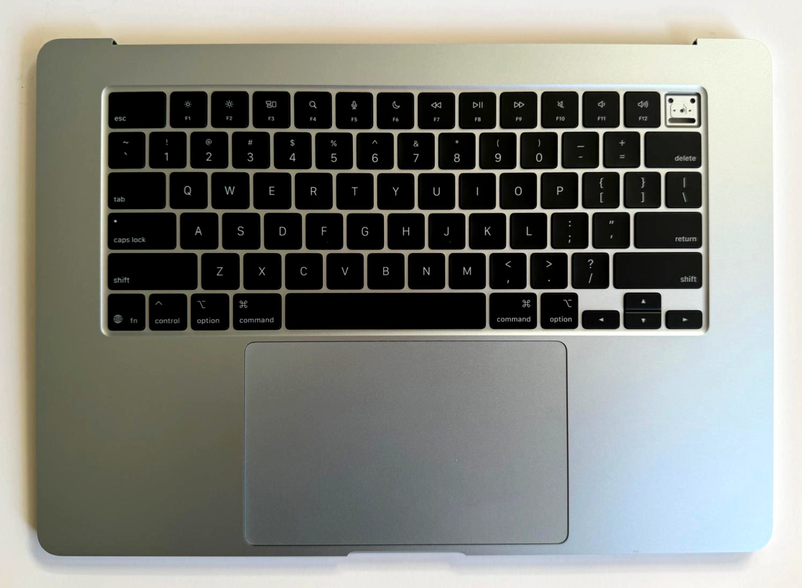 Apple MacBook Air 15 A3241 M4 2025 Top case – Sky blue Genuine 1 year warranty