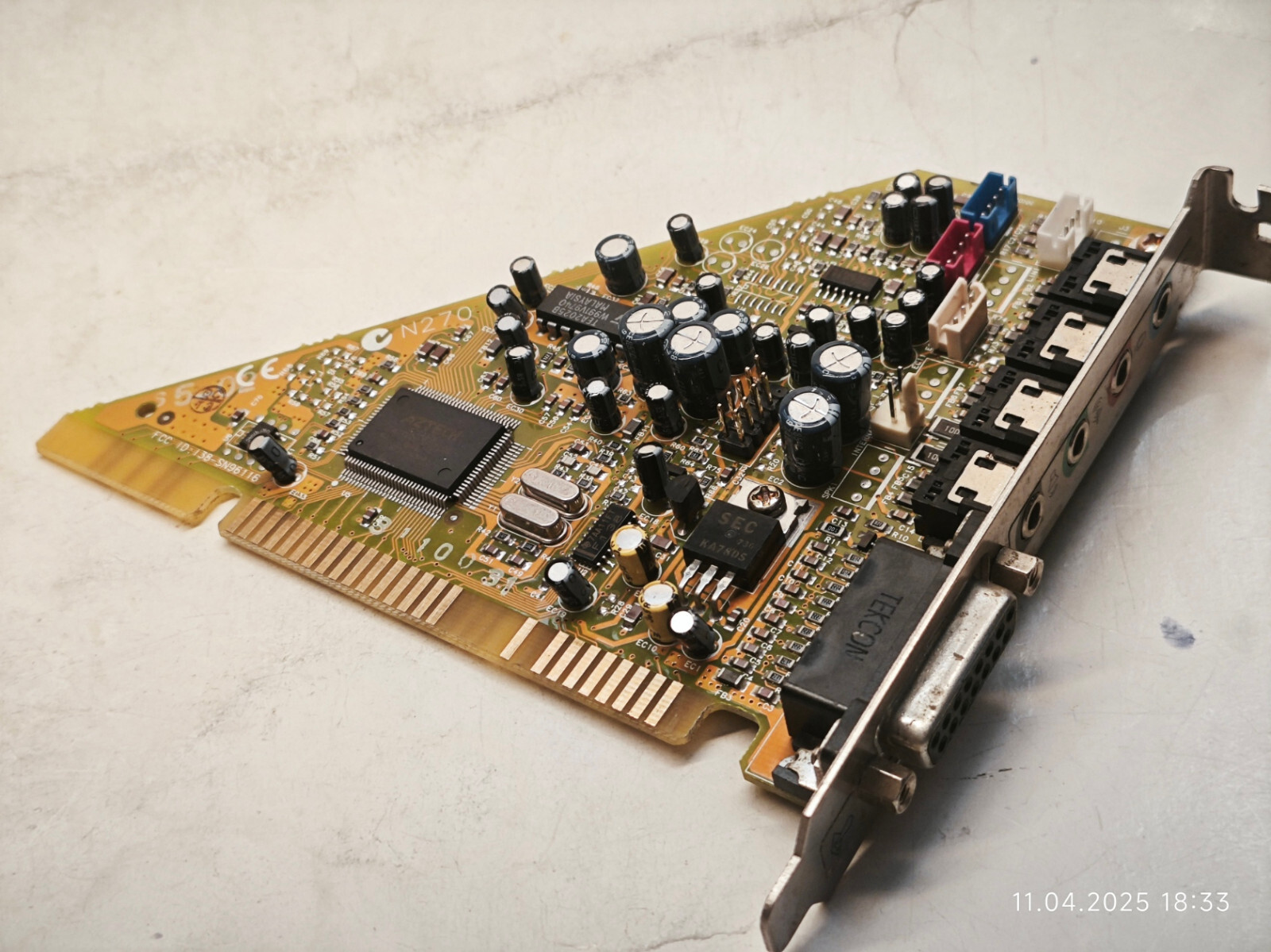 Socket 7 LPX HP Vectra VL5 Desktop D3830-60004 w Riser & Cache & HP Sound Card