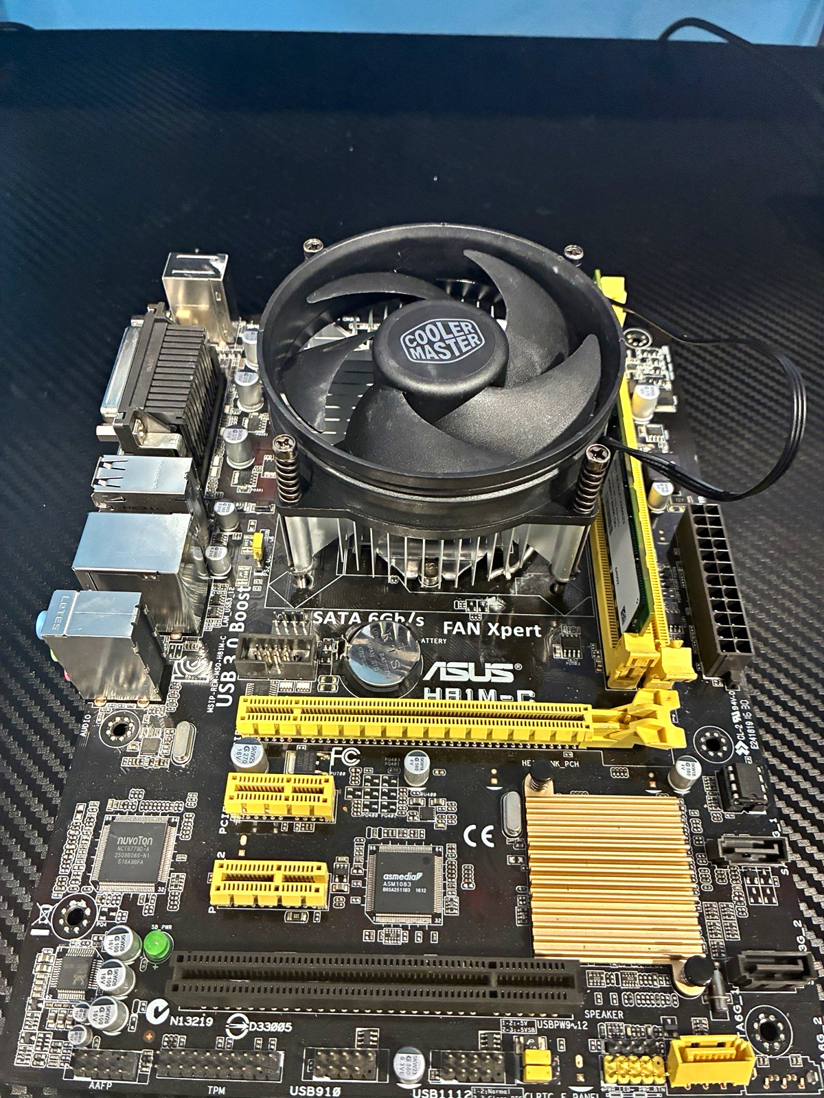 ASUS H81M-C MicroATX LGA1150 Intel DDR3 Motherboard USB 3.0 HDMI DVI VGA