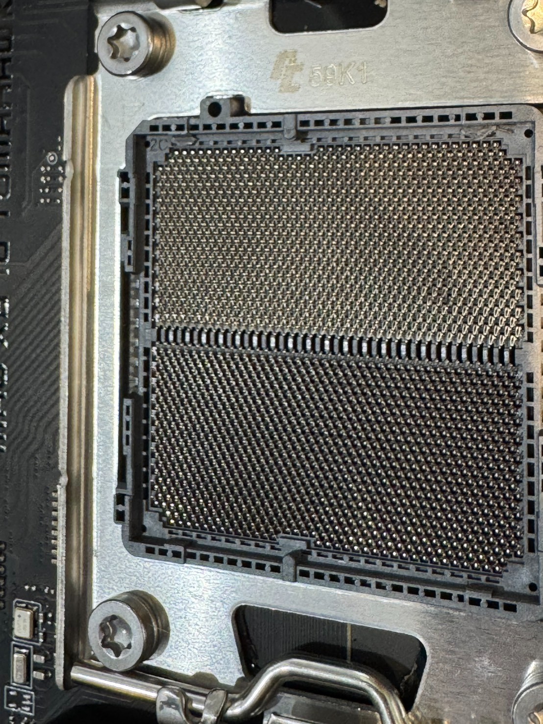 MSI MAG X870 TOMAHAWK WIFI AMD DDR5 Wi-Fi 7 AM5 ATX MOTHERBOARD