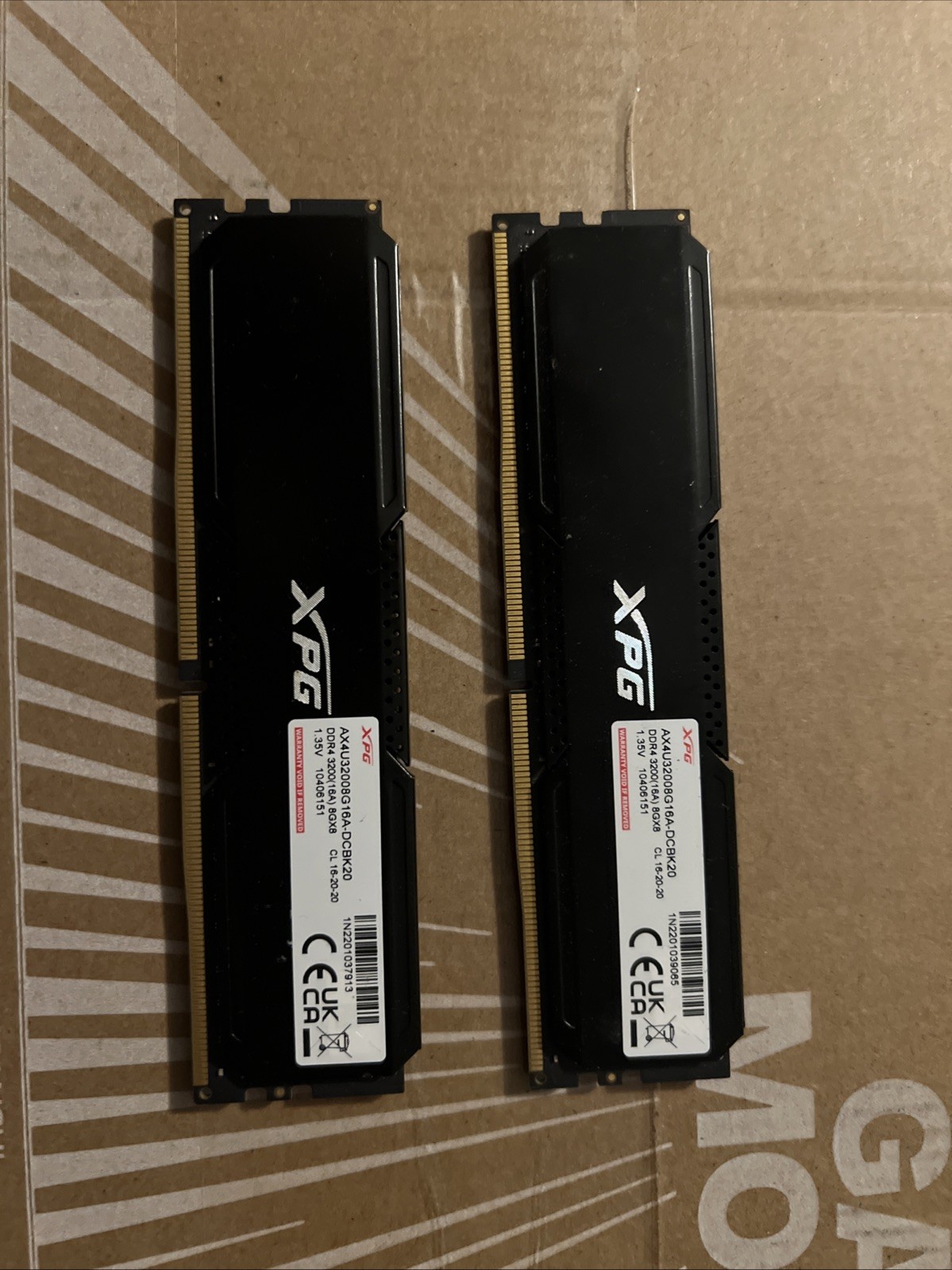 XPG AXU432008g 16a-dcbk20