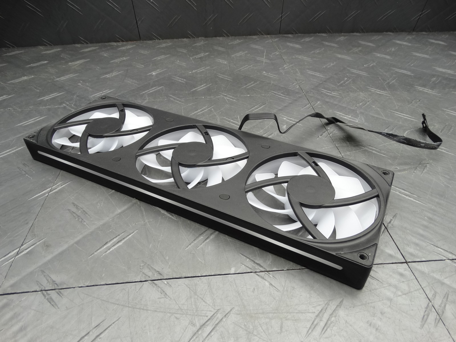 NZXT F360 RGB Core 360mm Single-Frame Fan Black RF-U36HF-B1