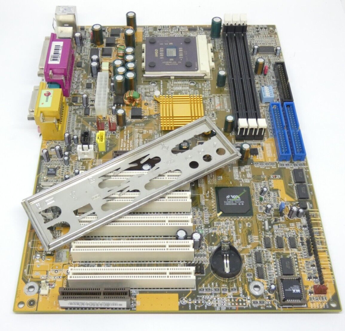 DFI AK75 Socket 462 Motherboard with AMD Duron750MHz D750AUT1B CPU w/ IO Shield