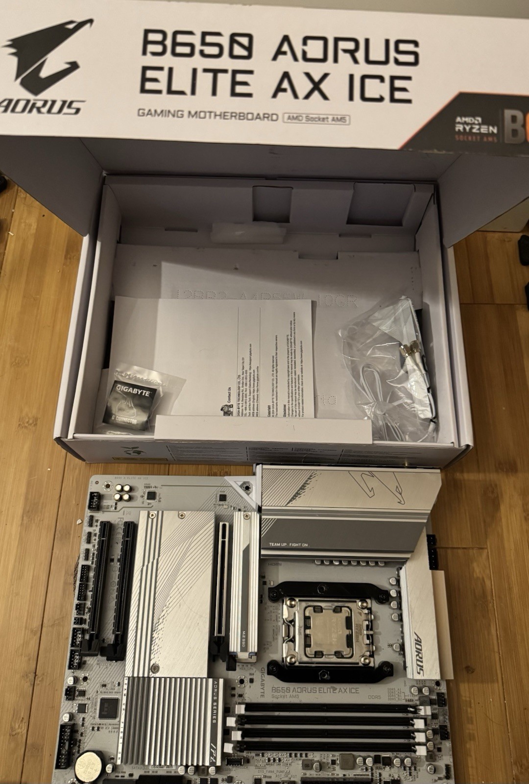 Gigabyte B650 AORUS Elite AX ICE AM5 DDR5 ATX Motherboard Used