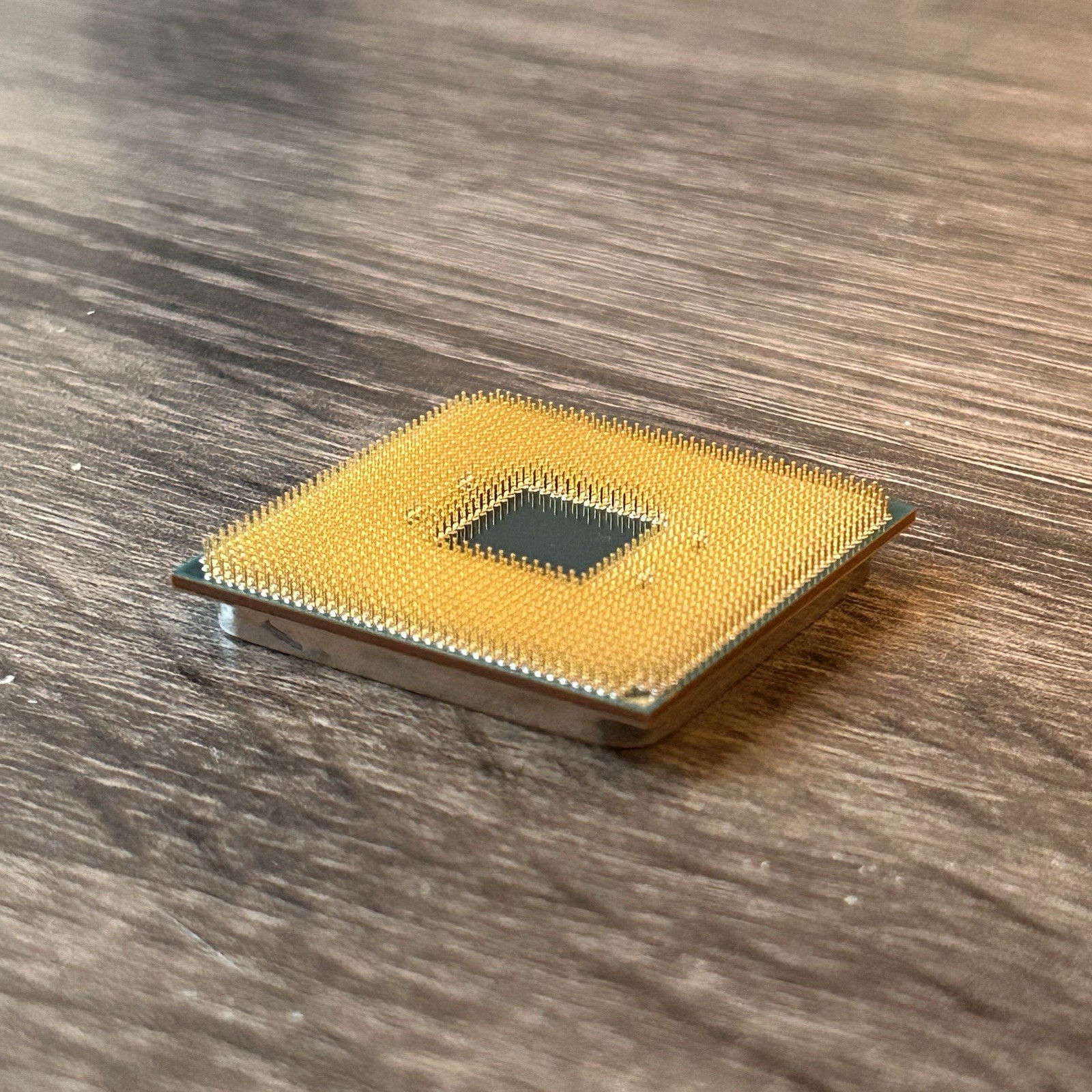 AMD Ryzen 5 PRO 2400GE Quad-Core 3.2 GHz Socket AM4 35W Processor