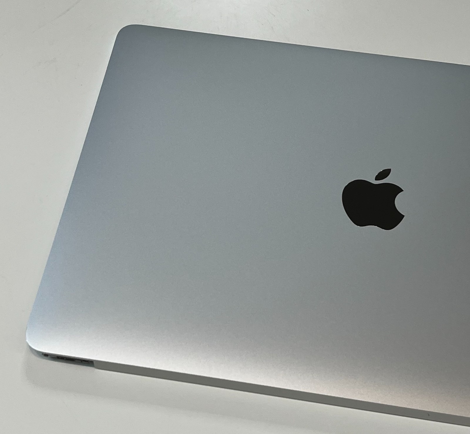 OEM Apple MacBook Air A2179 2020 LCD Screen Display Assembly Silver Grade B