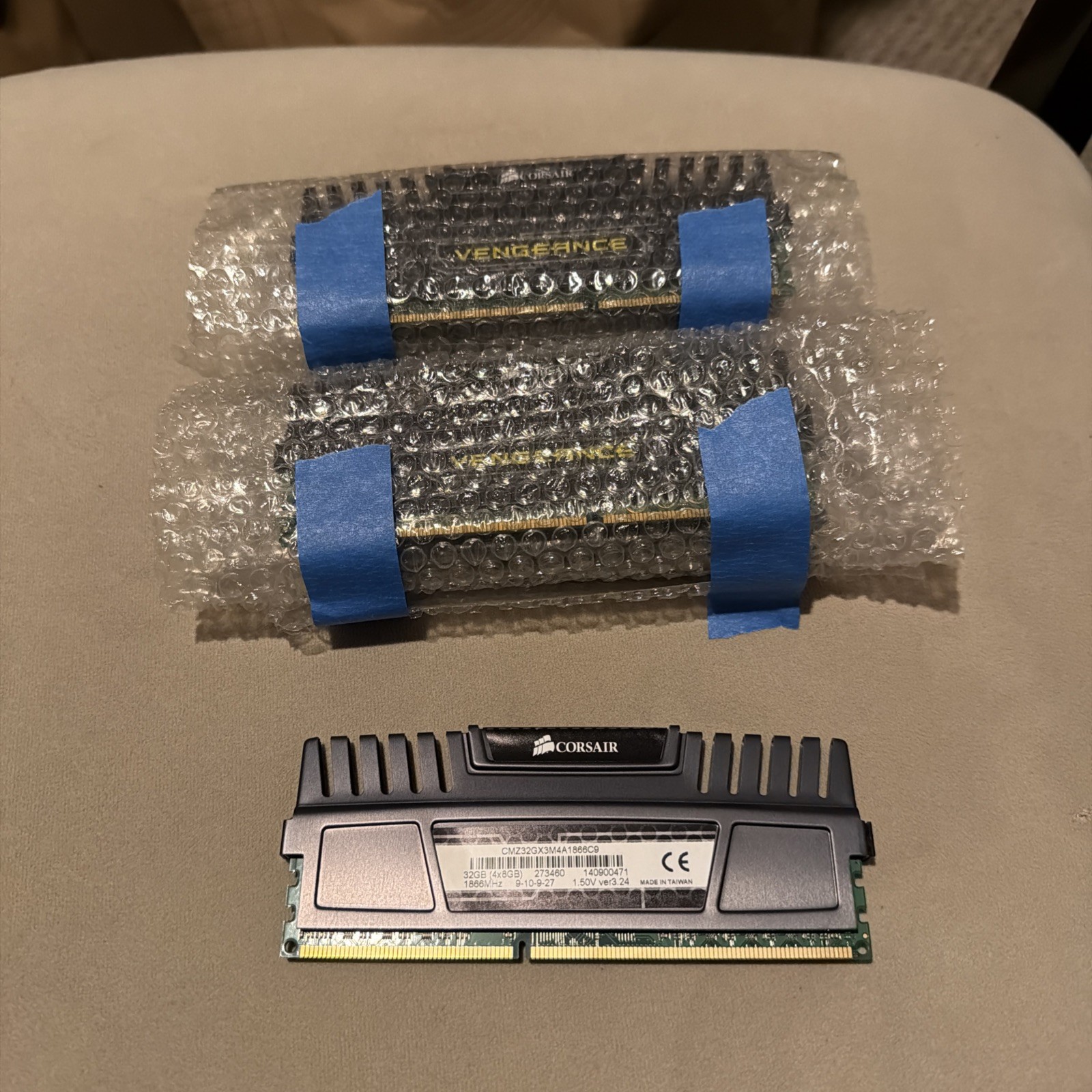 Set Of 8Corsair Vengeance DDR3 SDRAM 32gb (4x8gb) 1866MHz DIMM Desktop RAM