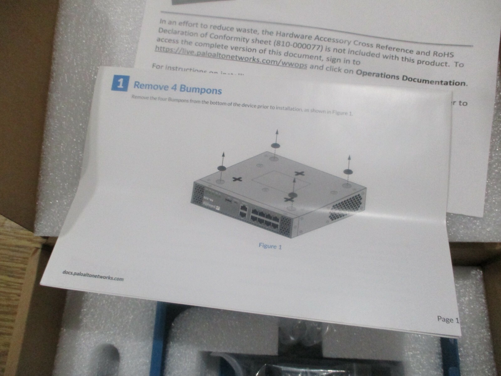 PaloAlto Networks SKU: PAN-PS-220-RACK-SINGLE Rackmount Kit. Unused Old Stock
