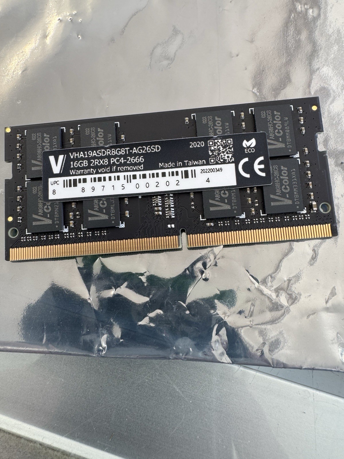 V-Color 32GB DDR4 2666MHz PC4-21300 SODIMM Laptop RAM 2Rx8 VHA19ASDRAG8T-BG26SD