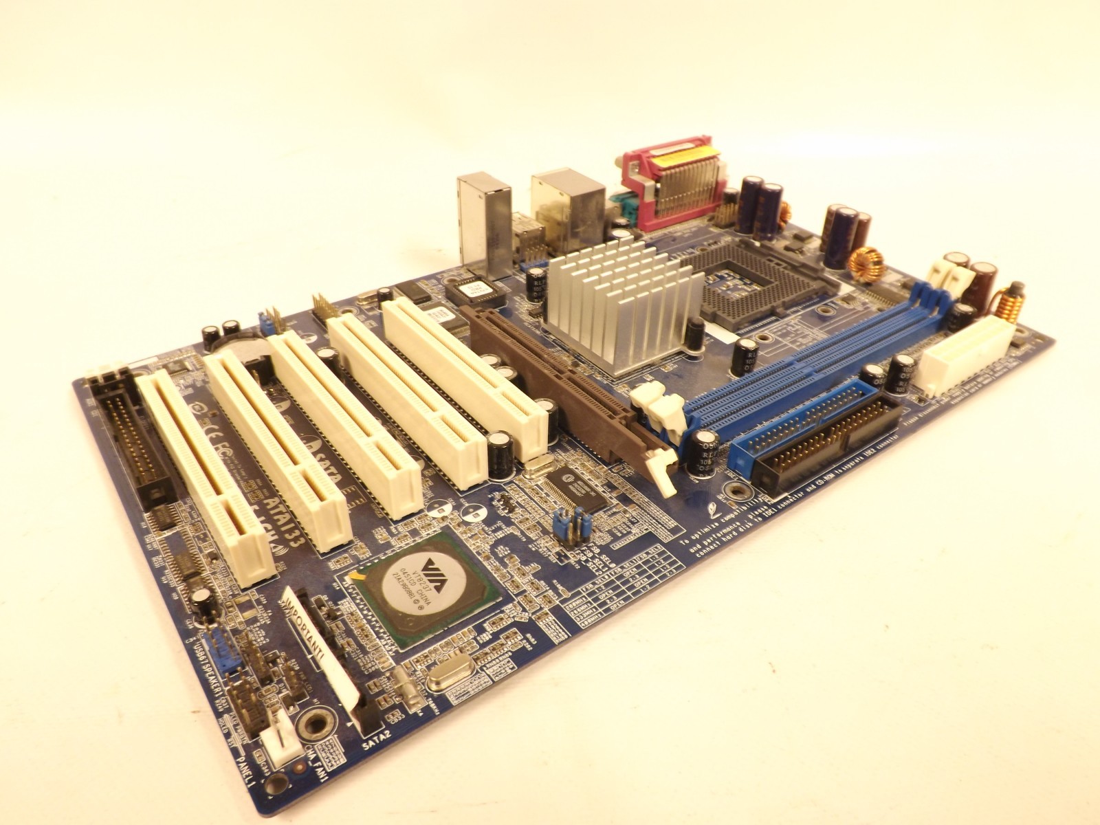 ASRock K7VT4A PRO Motherboard – Socket A – DDR400 – AGP 8x – ATX – TESTED