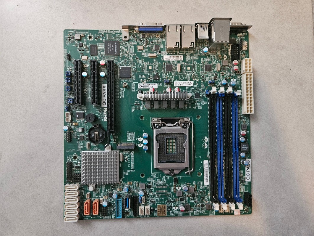 Supermicro MBD-X11SSH-F X11SSH-F LGA 1151 C236 DDR4 Server M-ATX board w/bracket