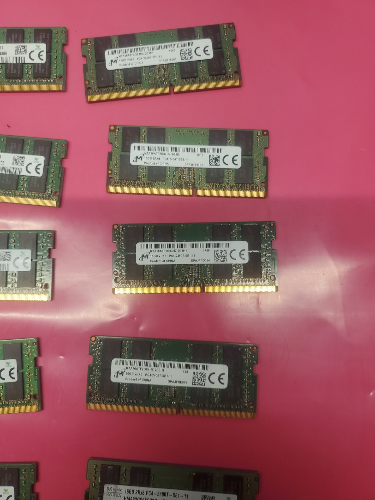 Lot of 18 mixed brand 16gb ddr4 2400t Sodimm tested