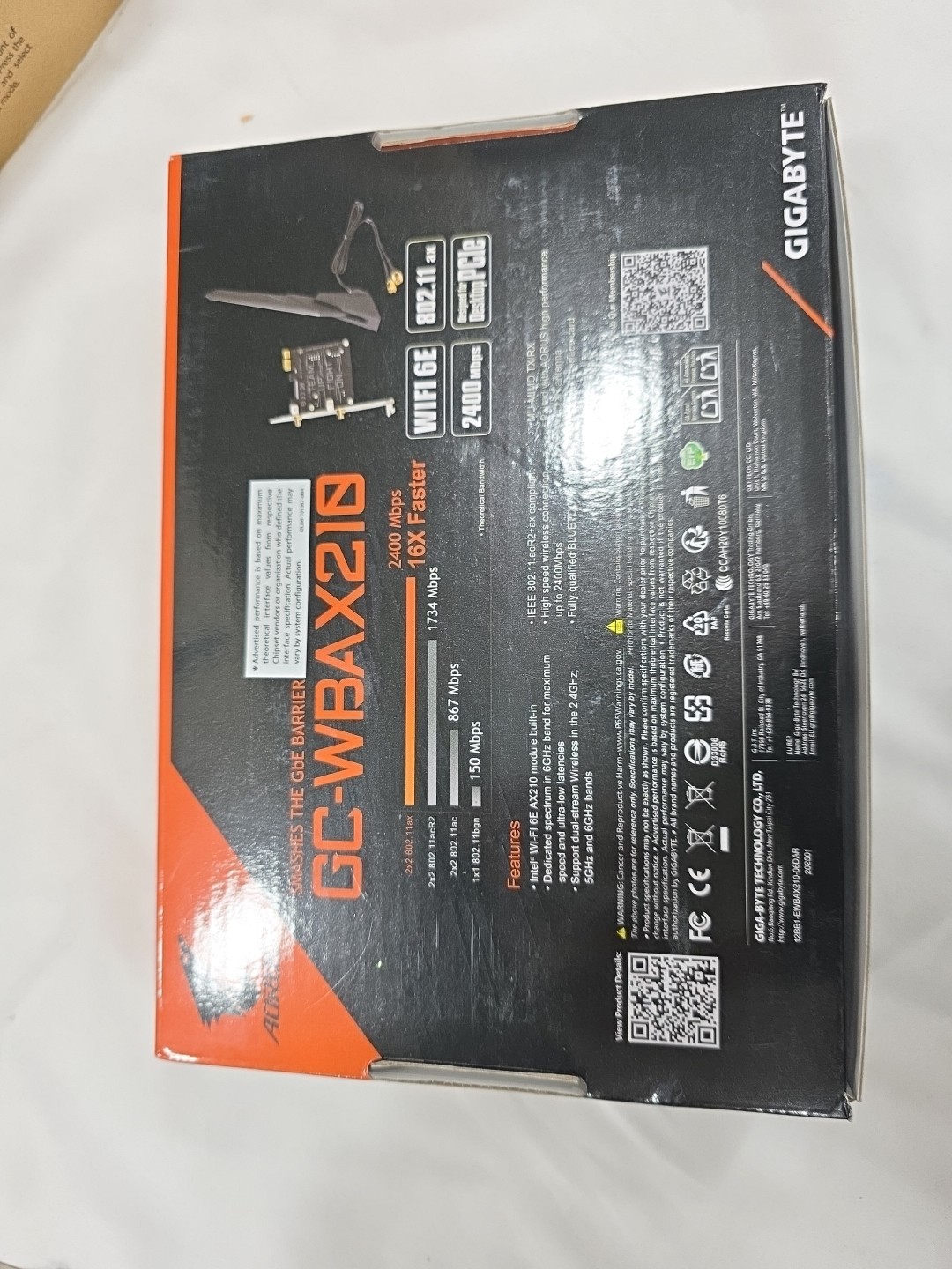 GIGABYTE WiFi 6E GC-WBAX210 2×2 802.11ax/ Tri-Band WiFi/ Bluetooth 5.2/ PCIe