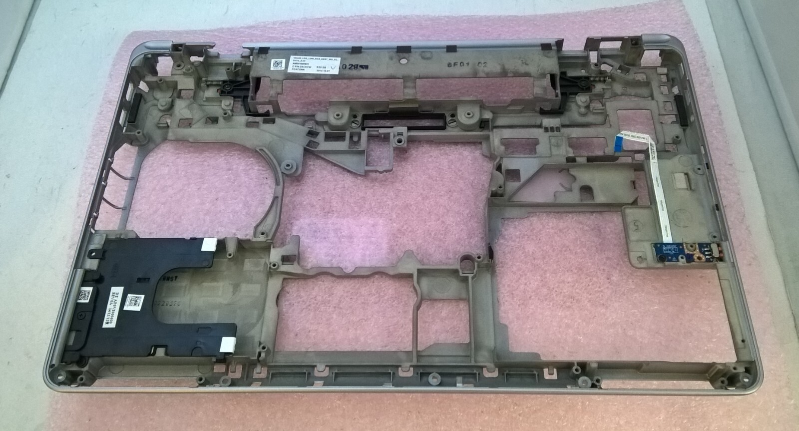 Dell Latitude E6540 Laptop Bottom Base Case/Chassis Assembly XCKCW 0XCKCW