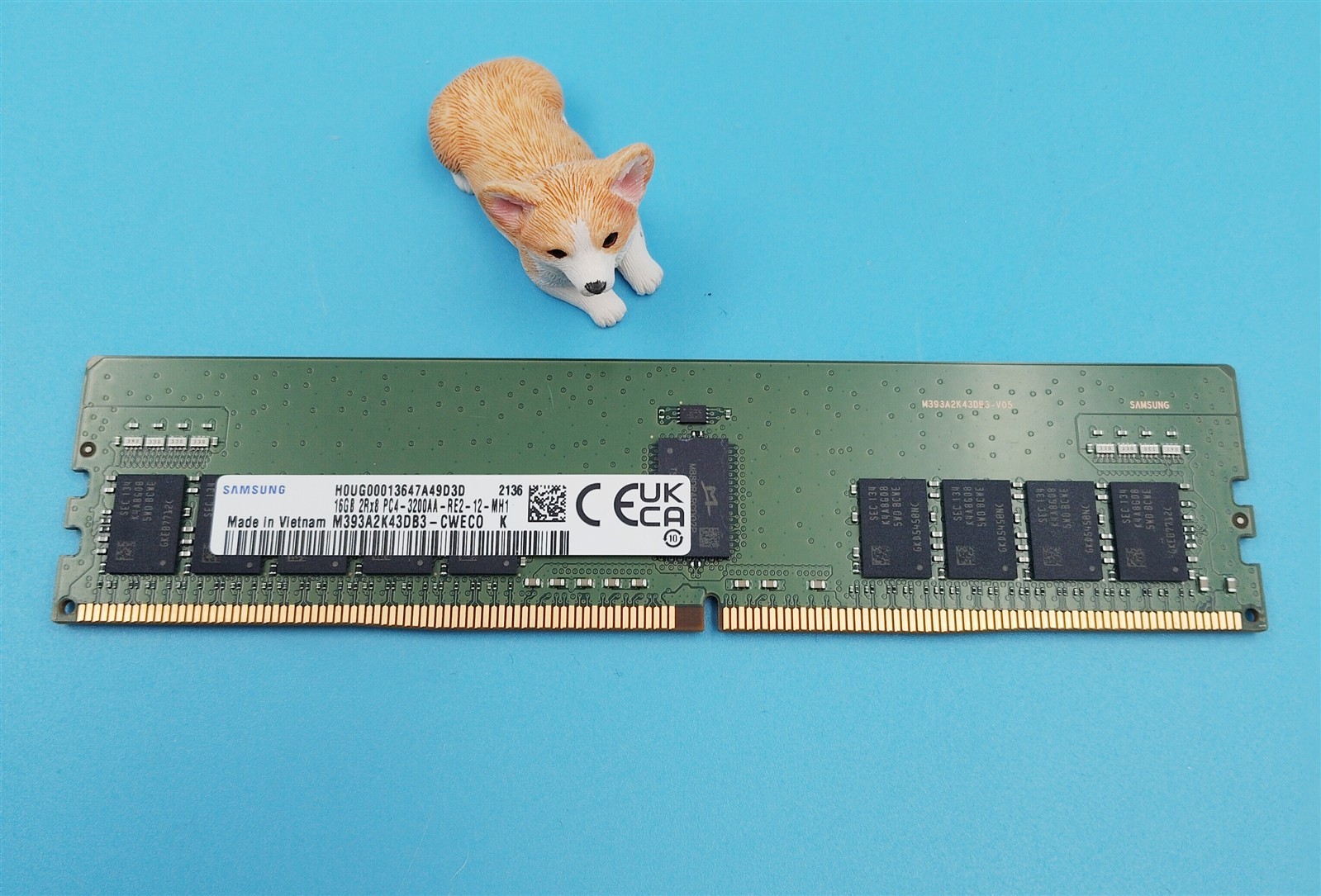 M393A2K43DB3-CWE SAMSUNG 16GB 2Rx8 PC4-3200AA (1x16GB)25600 DDR4 ECC DIMM MEMORY