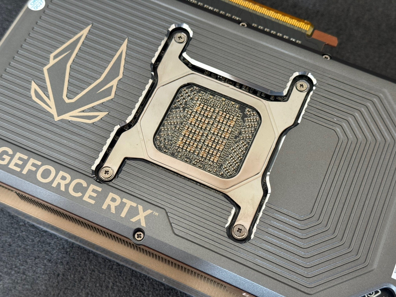 ZOTAC Gaming RTX 5090 AMP Extreme Infinity No Core & VRAM parts only AU stock