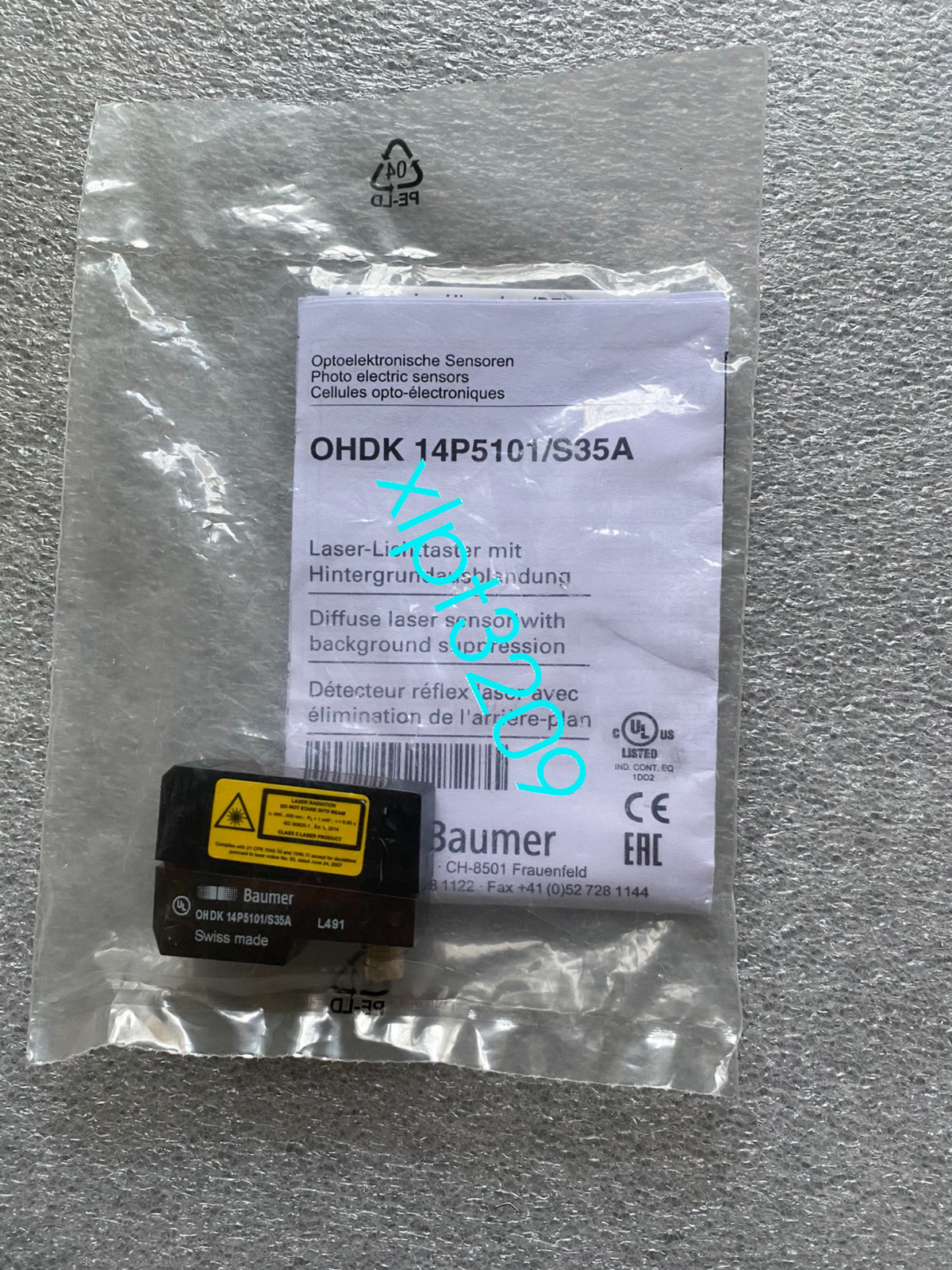 14P5101/S35A NEW BAUMER OHDK PLC DIFFUSE SENSOR FedEx or DHL