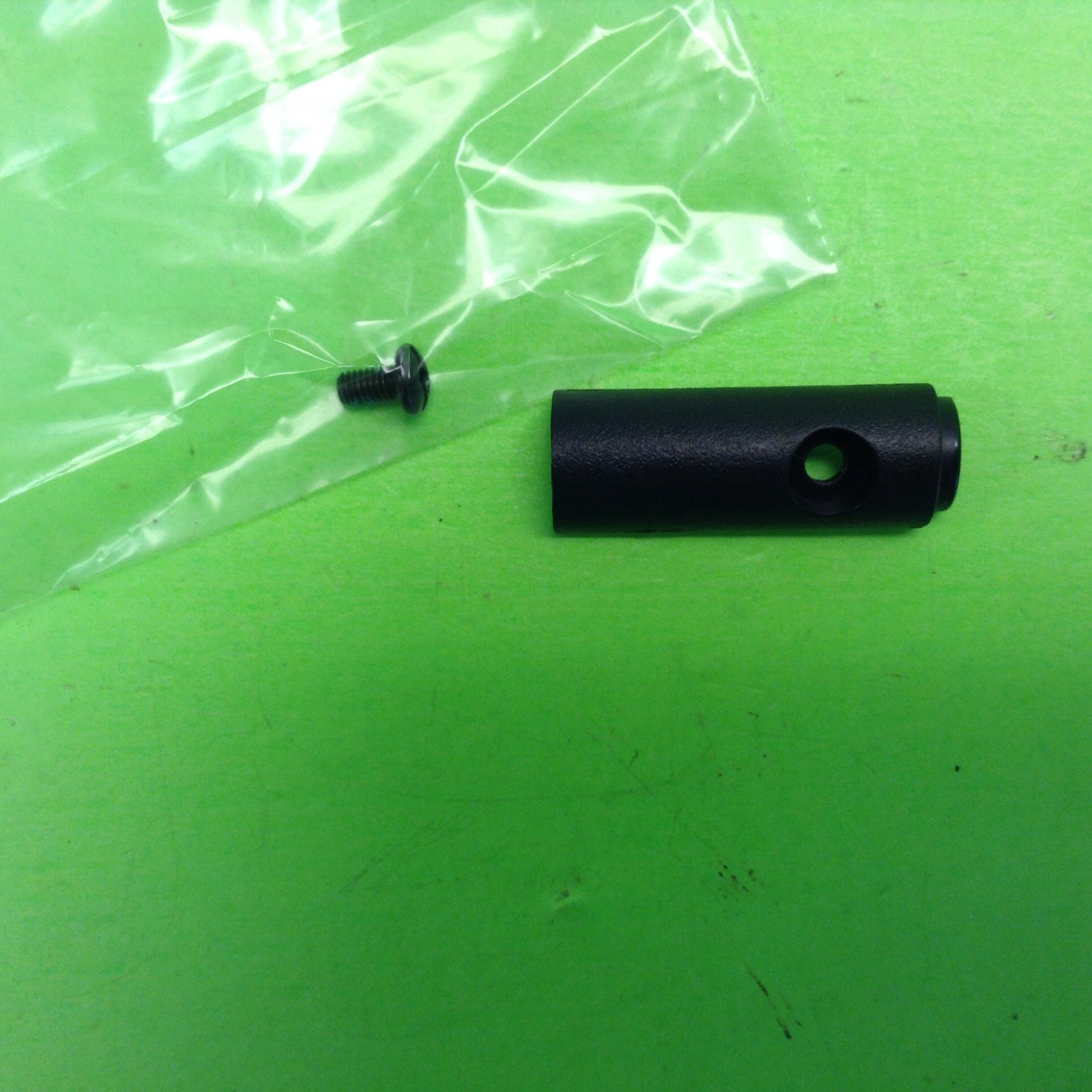 Compaq Evo N600C Laptop Computer Right Hinge Cover Black Enclosure Part