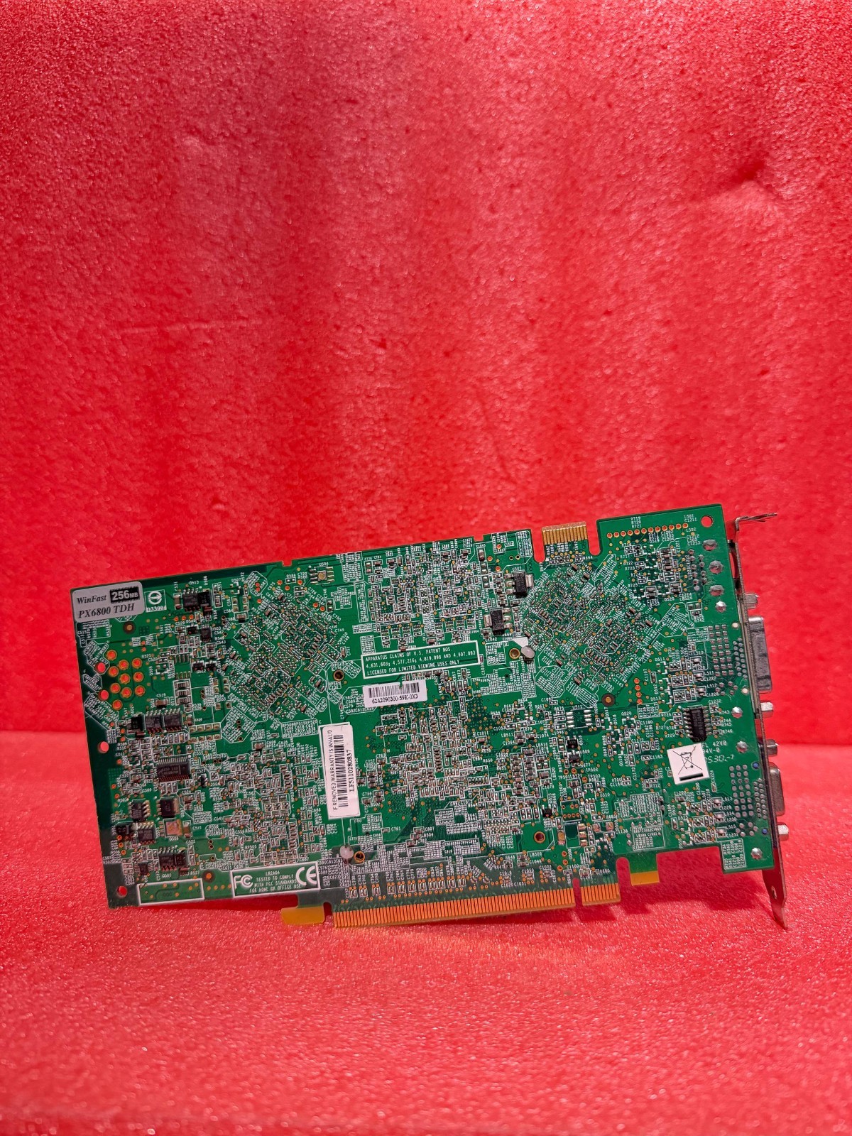 Leadtek WinFast PX6800 TDH GeForce 6800 PCIe 256mb DVI Graphics Card Retro