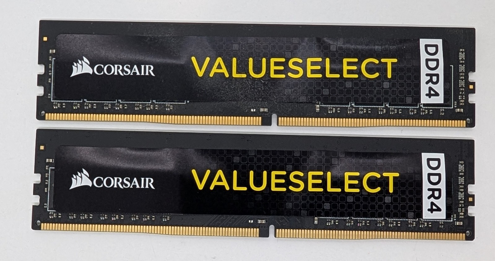 Corsair 16GB Kit (2x 8GB) DDR4 2133 PC4 17000 RAM CMV8GX4M1A2133C15 288 Pin DIMM