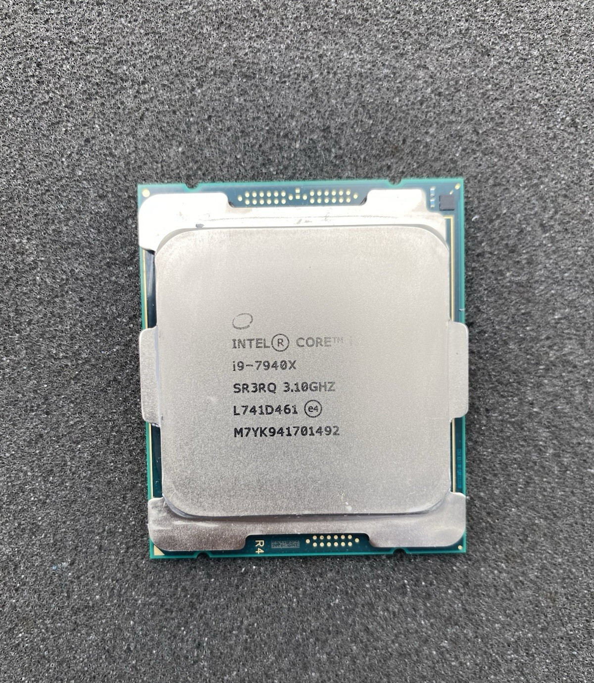 Intel Core i9-7940X 3.10GHz 14-Core FCLGA2066 19.25MB Desktop CPU SR3RQ 165W