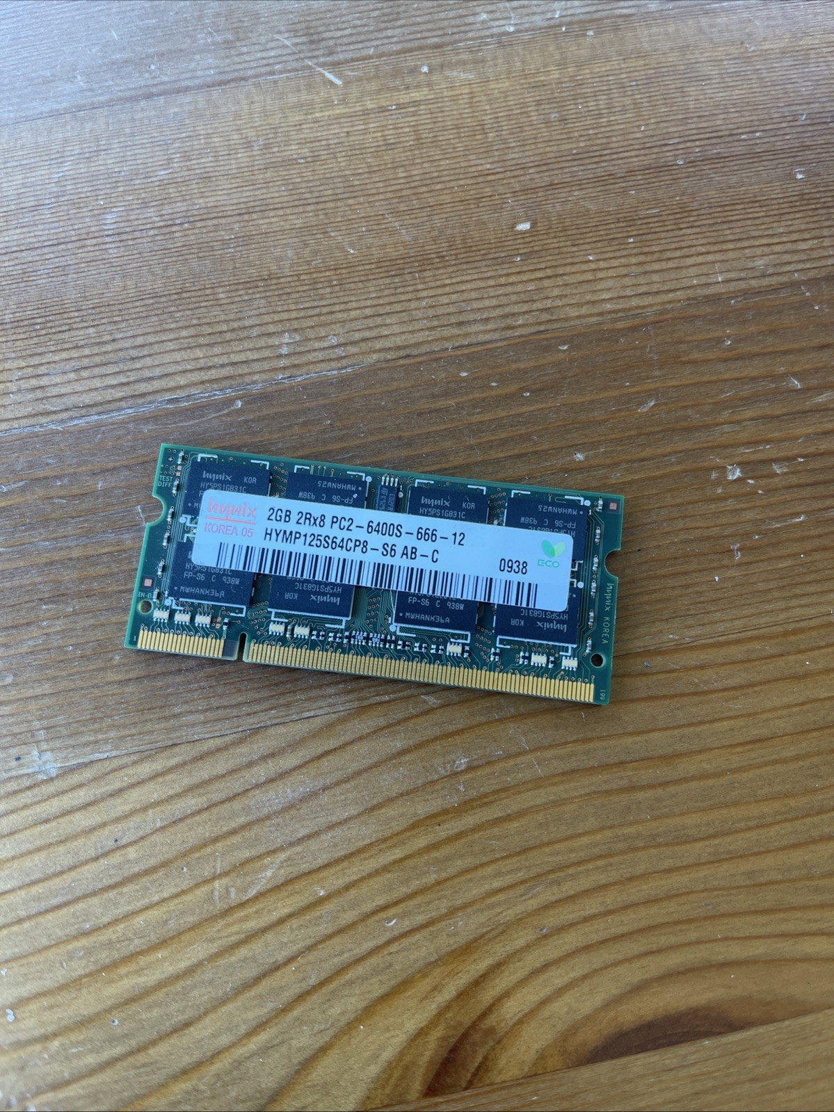 Hynix 2GB 2Rx8 PC2-6400U-666-12 Laptop Memory HYMP125U64CP8-S6 AB-C RAM