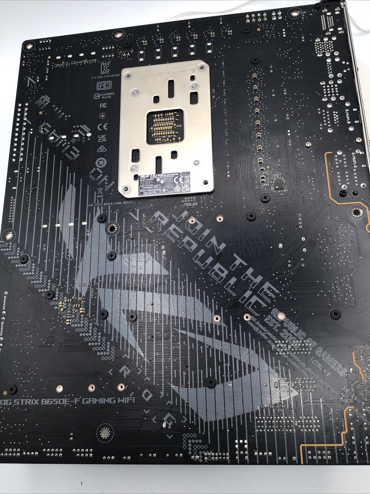 ASUS ROG STRIX B650E-F GAMING WIFI AM5 B650 ATX AMD Motherboard Mobo UNTESTED