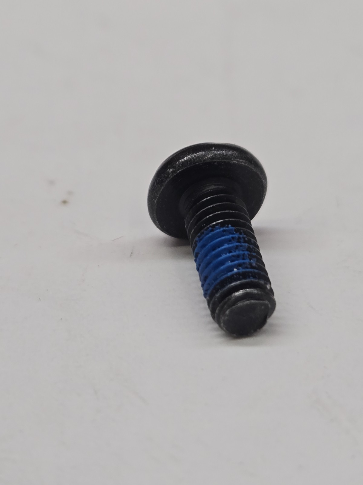 m4 phillips screws flat head 10mm lenght with lockthread 100 count #1367