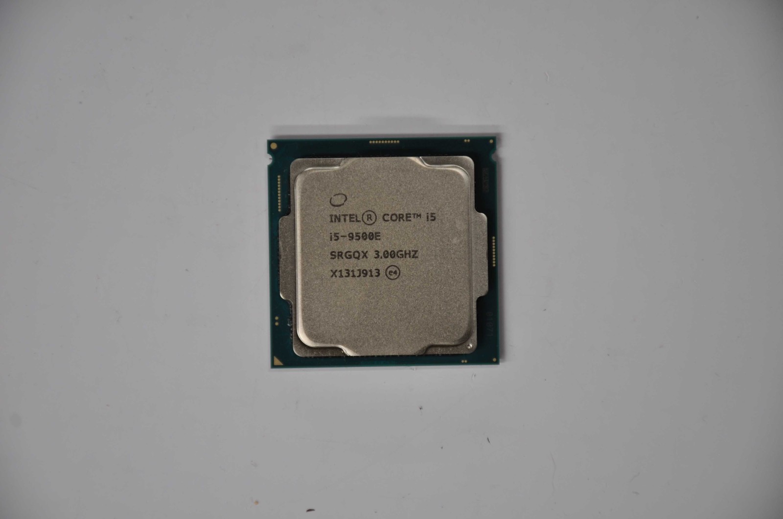 INTEL Core i5-9500E SRGQX 3.00GHz 6 Core 9MB LGA-1151 CPU pro Grade B I5-9500E