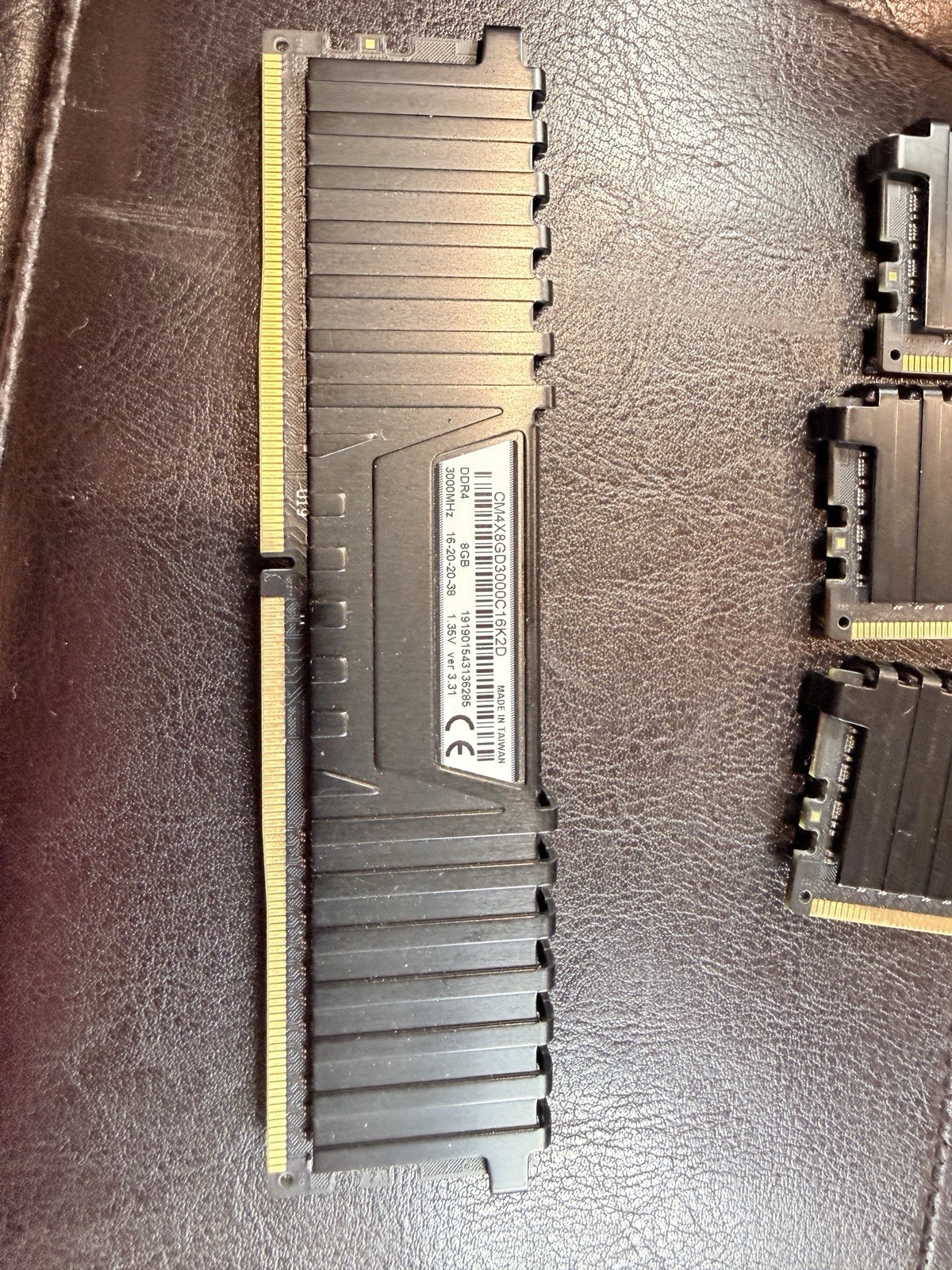 Corsair Vengeance LPX 8GB DDR4-3000 1RX8 PC4-24000 UDIMM RAM Shielded