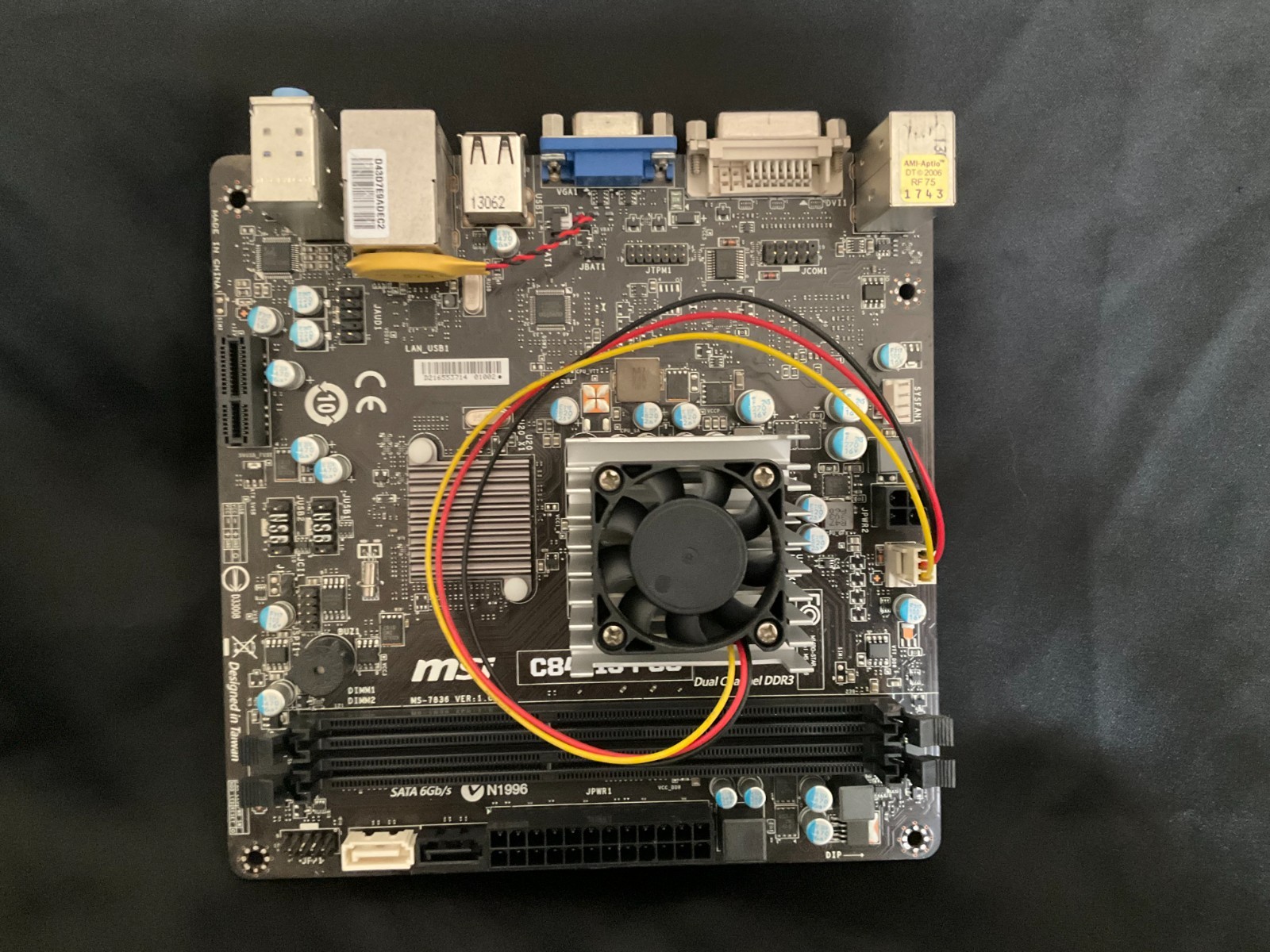 MSI C847IS-P33 motherboard with integrated processor and 8GB included memory