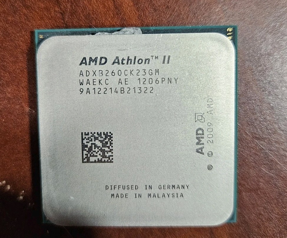 AMD Athlon II X2 B26 3.20GHz 2-Core Socket AM3 Desktop Processor ADXB26OCK23GM