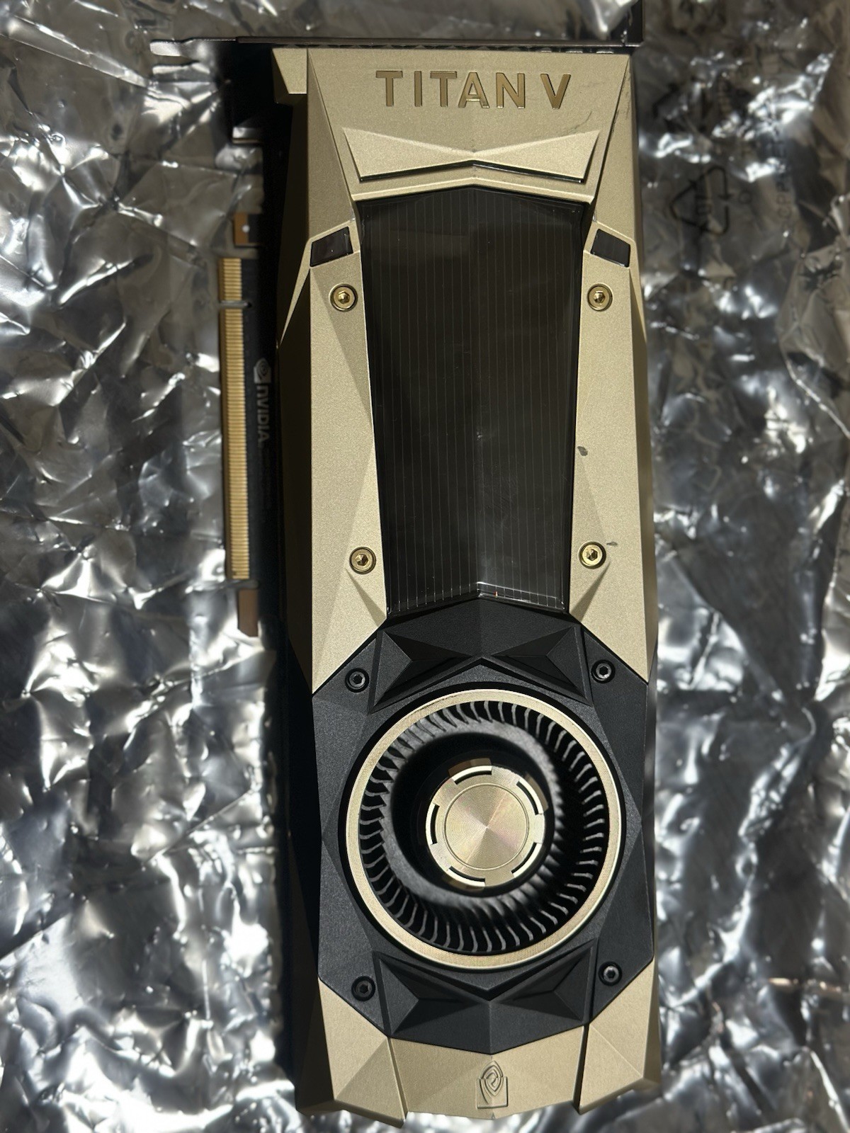 NVIDIA TITAN V 12GB HBM2 DisplayPort HDMI GPU | 900-1G500-2500-000