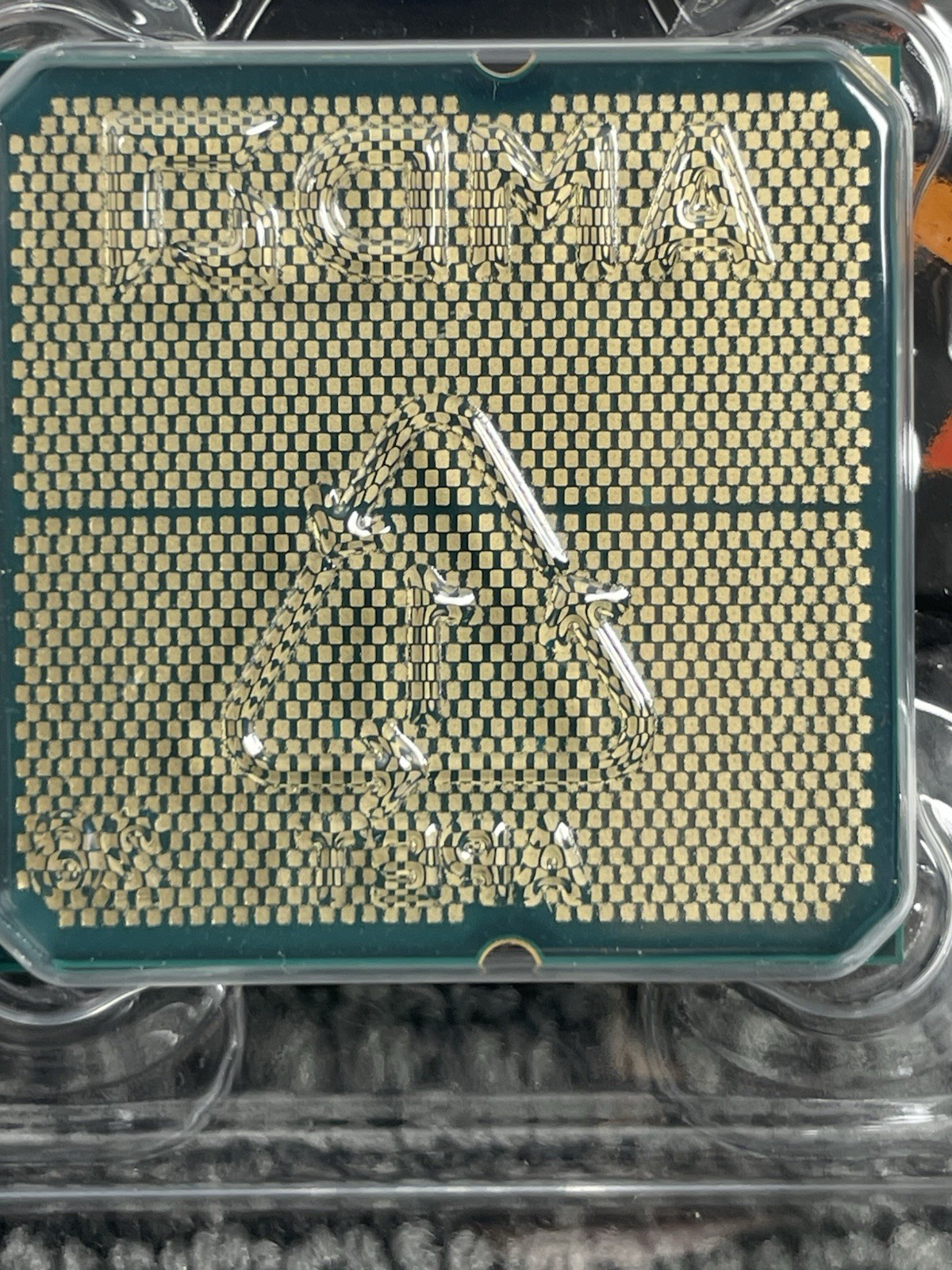 AMD Ryzen 7 7700X 8-Core 16-Thread 5.4 GHz Max Boost 40 MB Cache 100-000000591
