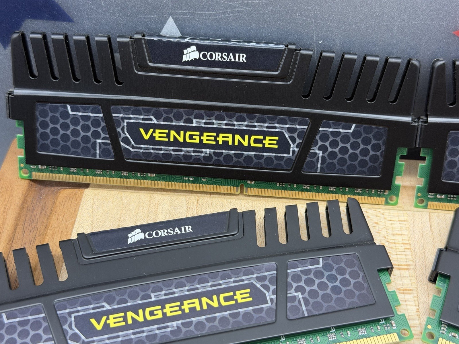 Corsair Vengeance 32GB (4x8GB) RAM DDR3 1866MHz CMZ32GX3M4X1866C10R *SET OF 4*
