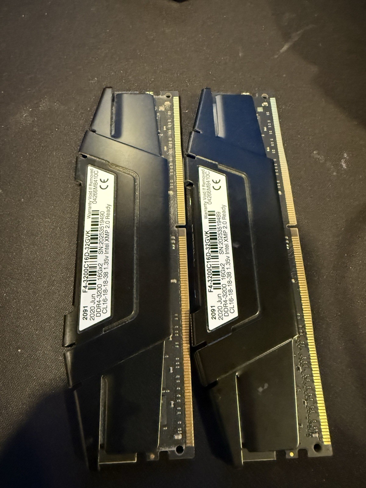 G. Skill Ripjaws v DDR4-3200 RAM 16GB (2x8GB) 3200MHz