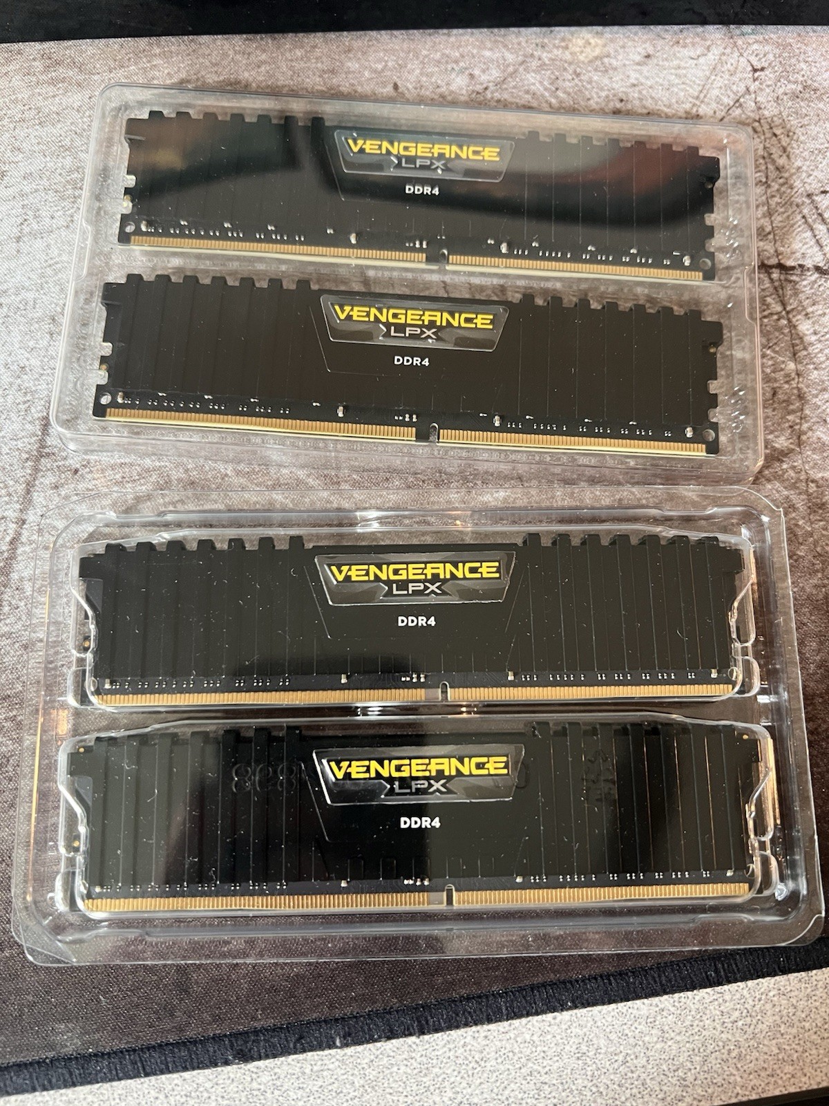 Corsair Vengeance LPX 64GB DDR4 DRAM 3200MHz C16 Memory Kit