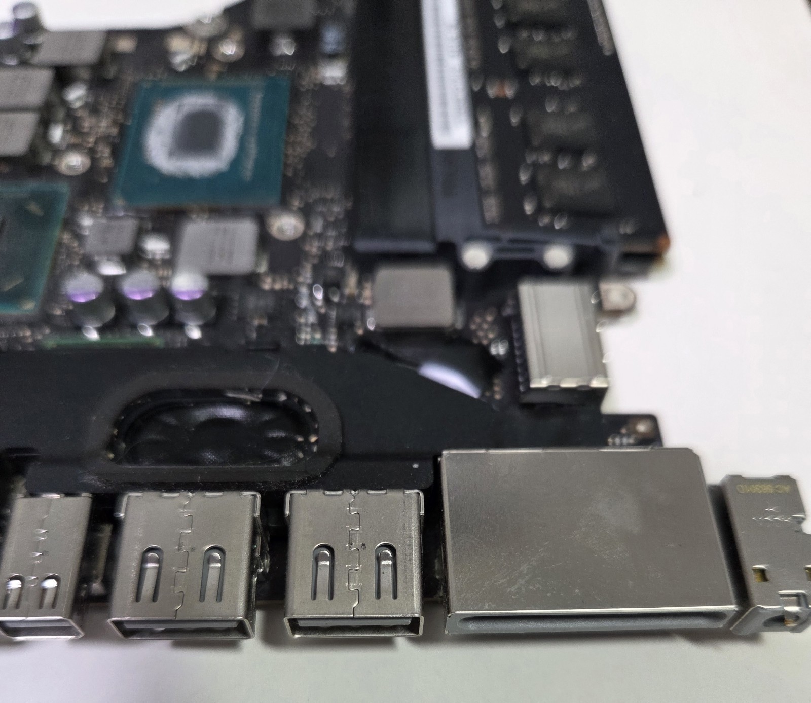 820-3115-B logic board 2012 Apple MacBook Pro A1278, Intel Core i5, 8g DDR3