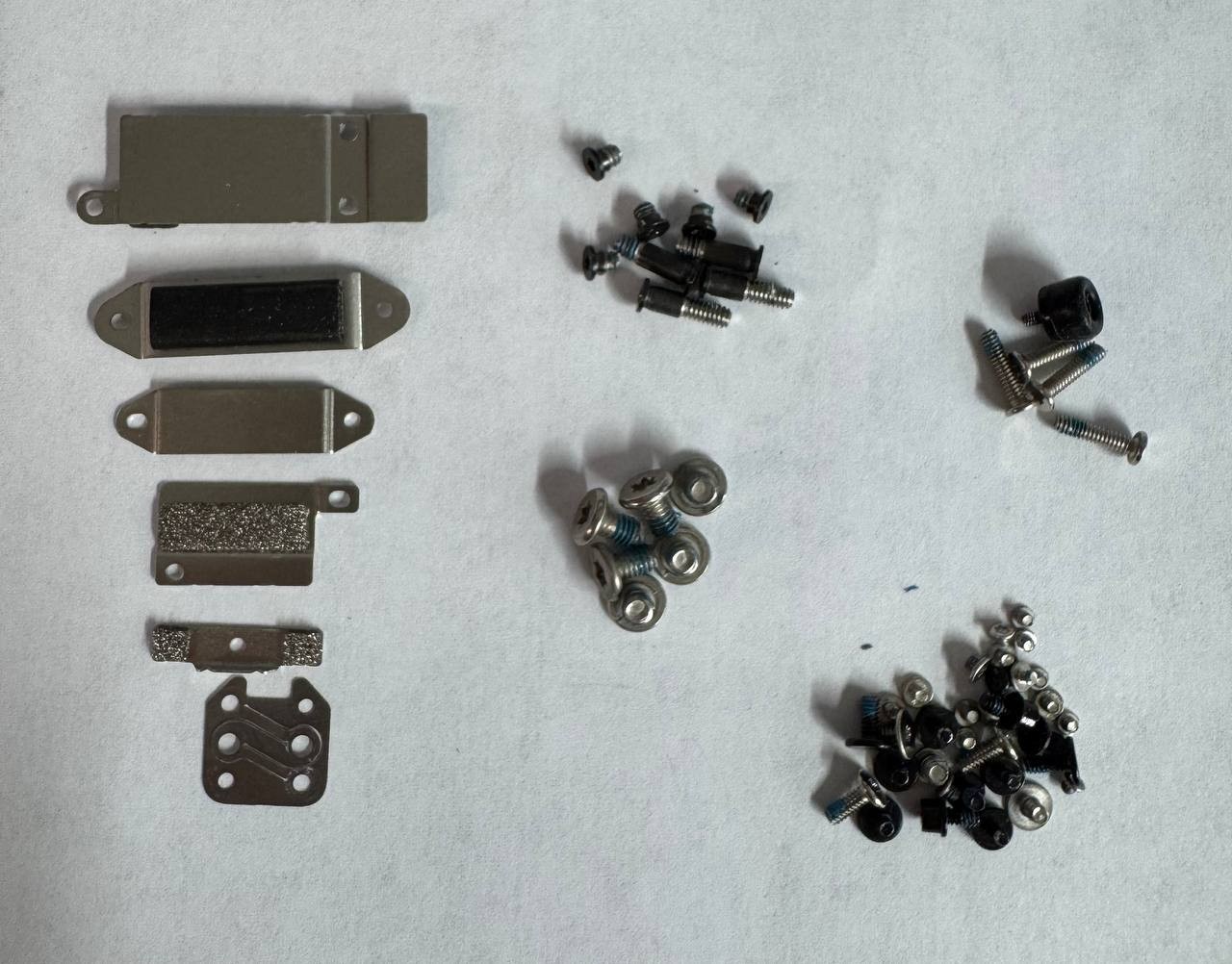 OEM SCREWS Set for MACBOOK AIR 13″ M1 2020 A2337 Space Gray