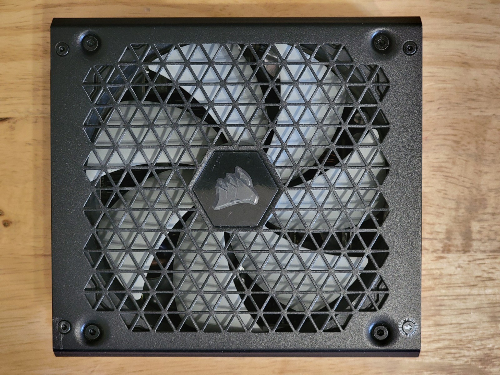 Corsair RM750x Fully Modular RPS0123 – Powers PC – Faulty Rear Power Switch