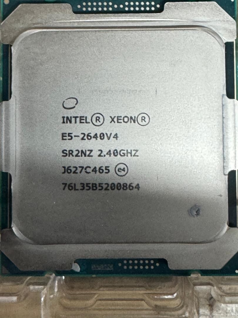 Lot of 4 Xeon E5-2640 v4 SR2NZ