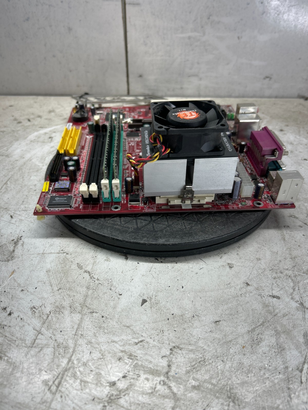 MSI MS-6738 AMD Athlon XP 2100+ 512MB
