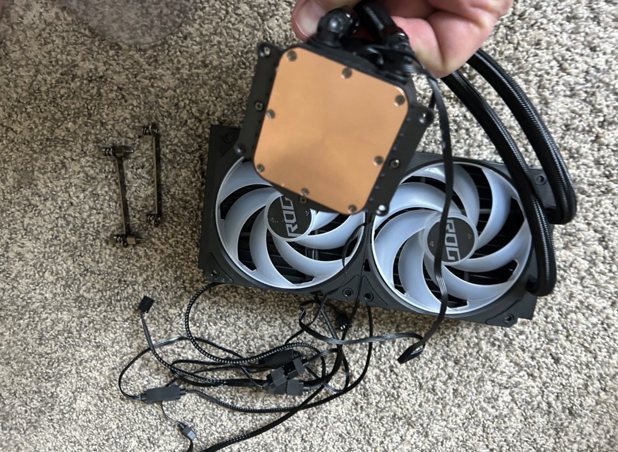 CPU Intel Liquid Cooler G700TF 240MM ASUS ROG/COOLER MASTER AIO – 13PF0560AM0611