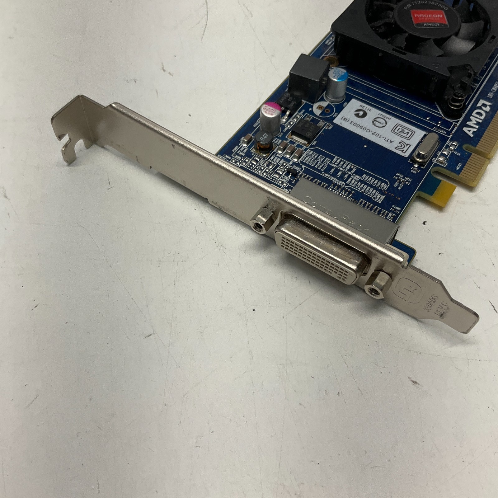 AMD RADEON HD 5450 512 MB DDR3 PCI EXPRESS X16 DESKTOP VIDEO CARD J4-1