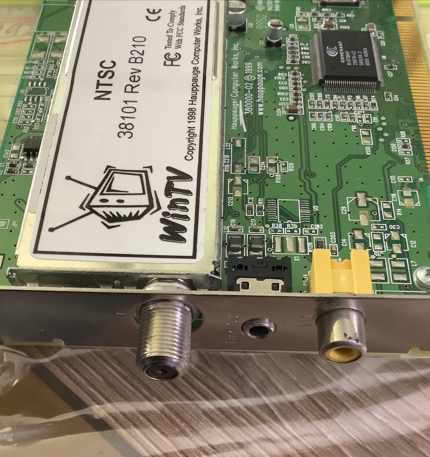 WinTV TV Tuner NTSC 38101 Rev B210 Computer Woks,Inc