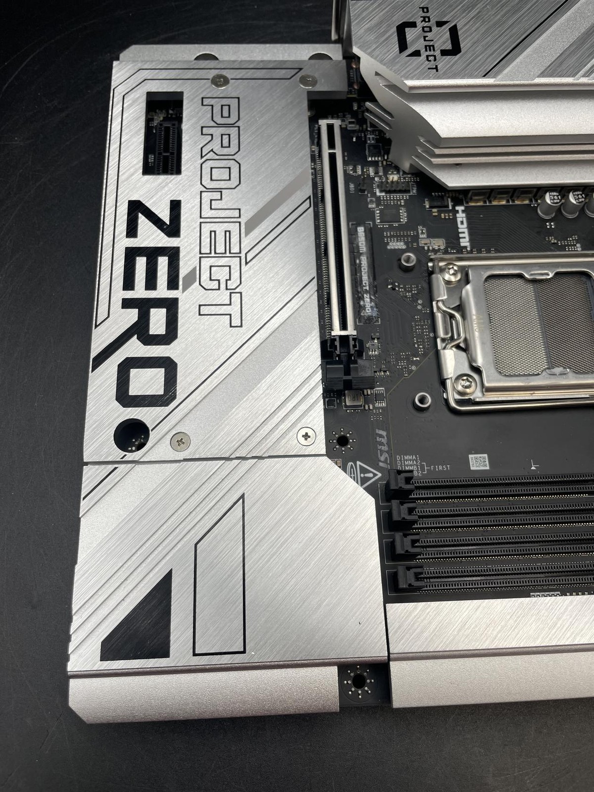 MSI B650M Project Zero MicroATX AM5 DDR5 Motherboard PC1726346